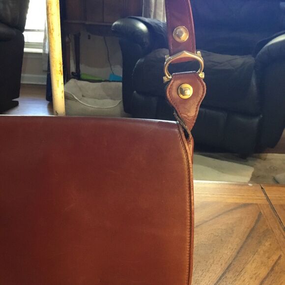 MustDe Cartier Classic Luxury Burgundy Leather Crossbody Bag Good Used Condition - Picture 2 of 16